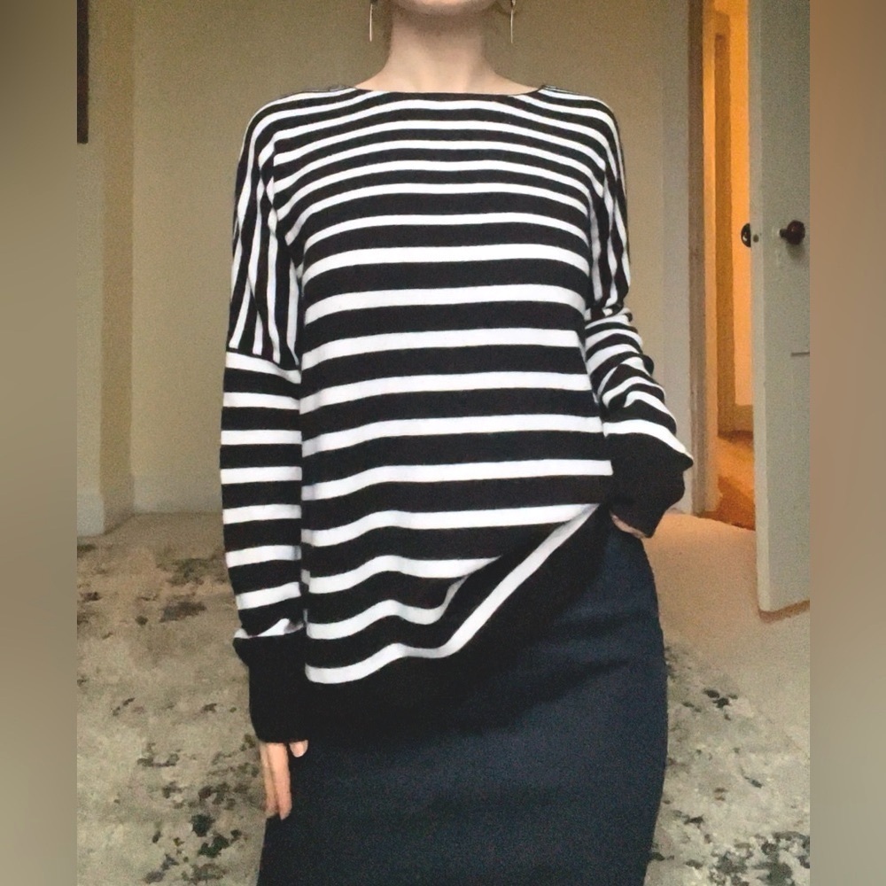 French Connection Black and White Striped Crew Neck Sweater Oversized Cute Comfy